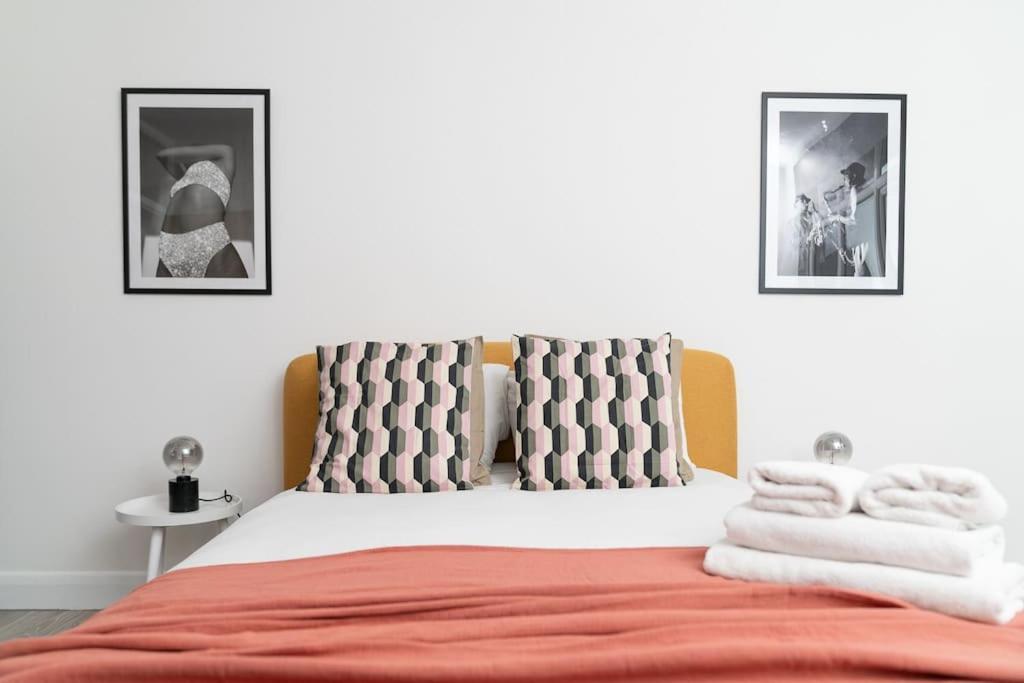 Two Bedroom Apartment By Buonomo Stays Short Lets & Serviced Accommodation In Balham With Balcony London Exterior photo